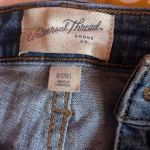 Universal Thread Jeans - Picture 3 of 5